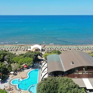 https://canado-club-family-village-marina-di-castagneto.it-tuscanyhotel.com