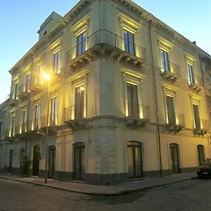 https://la-ville-catania.catania-hotels.net