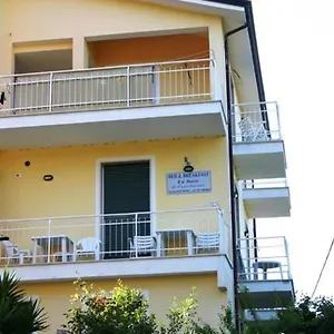 https://bb-la-baia-di-fiascherino.hotelitalianriviera.com