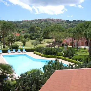 https://casa-campanella-resort.it-tuscanyhotel.com